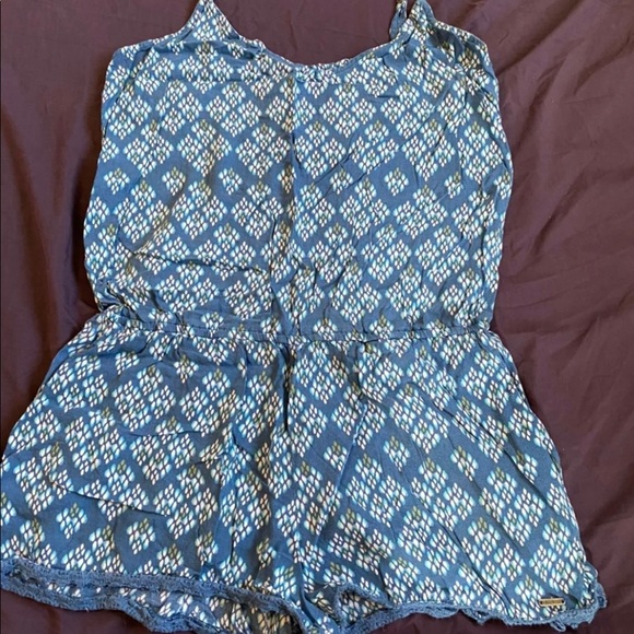 Hollister Romper - Picture 1 of 3